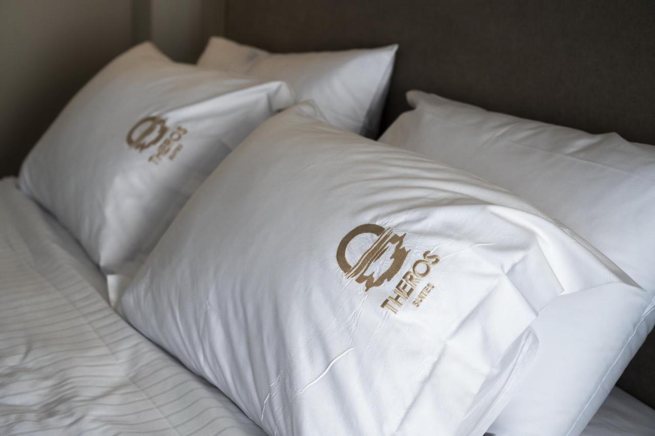 Theros Suites Dhiminio Екстериор снимка