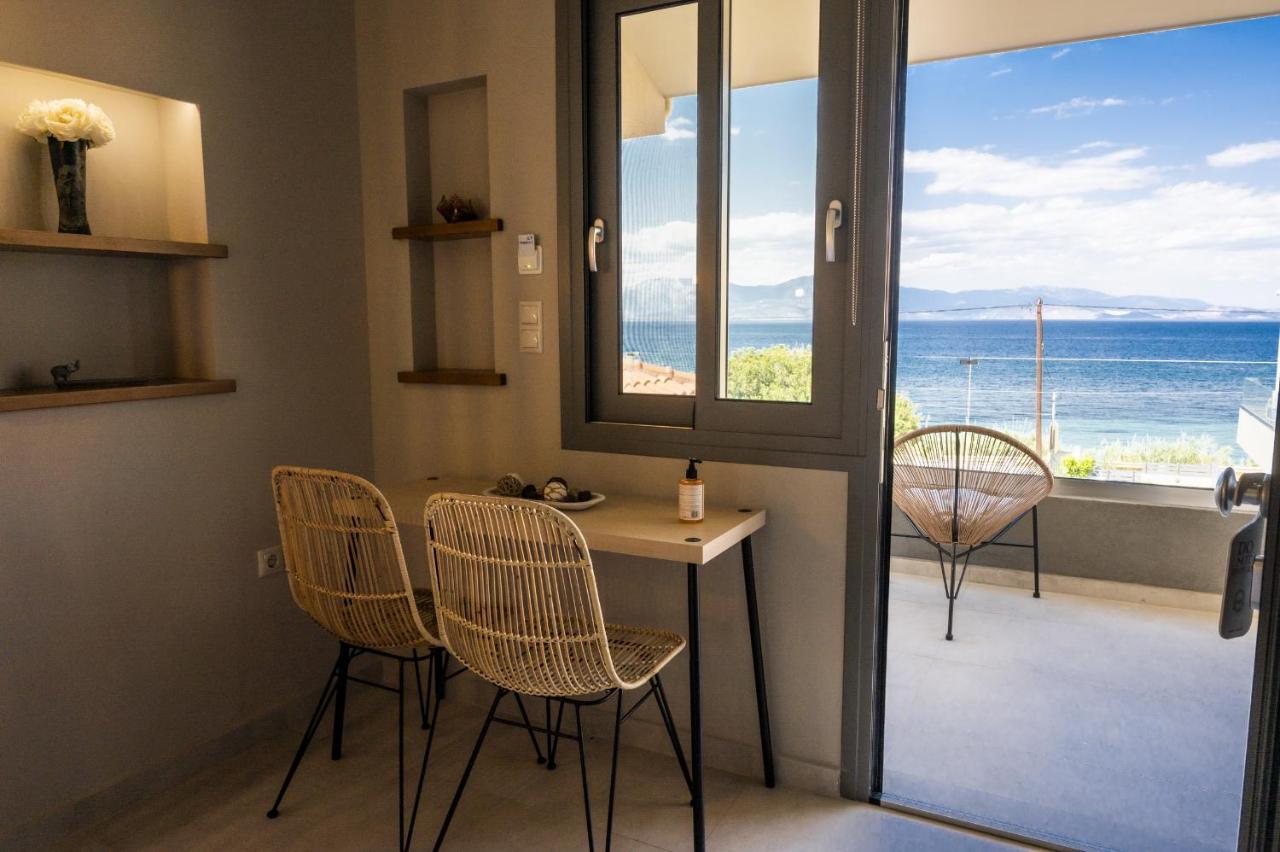 Theros Suites Dhiminio Екстериор снимка