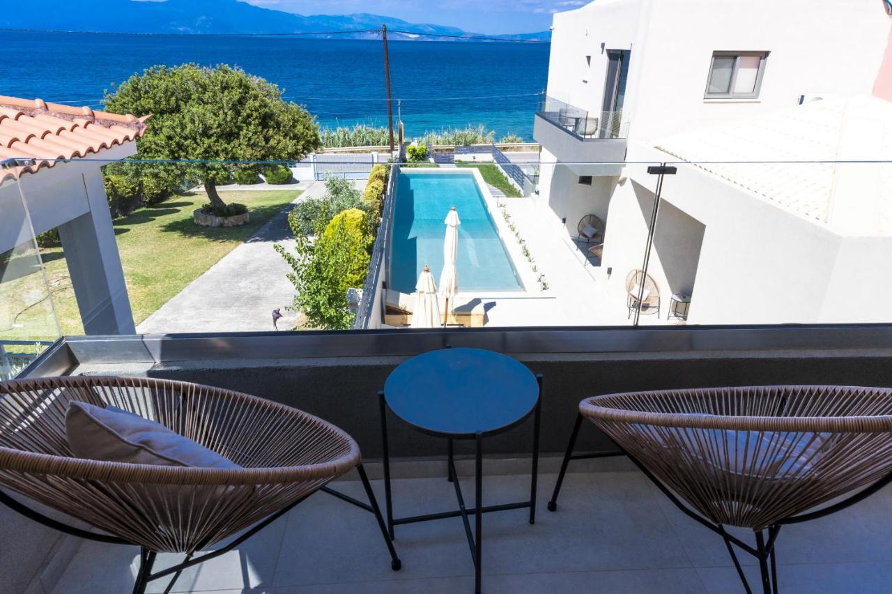 Theros Suites Dhiminio Екстериор снимка