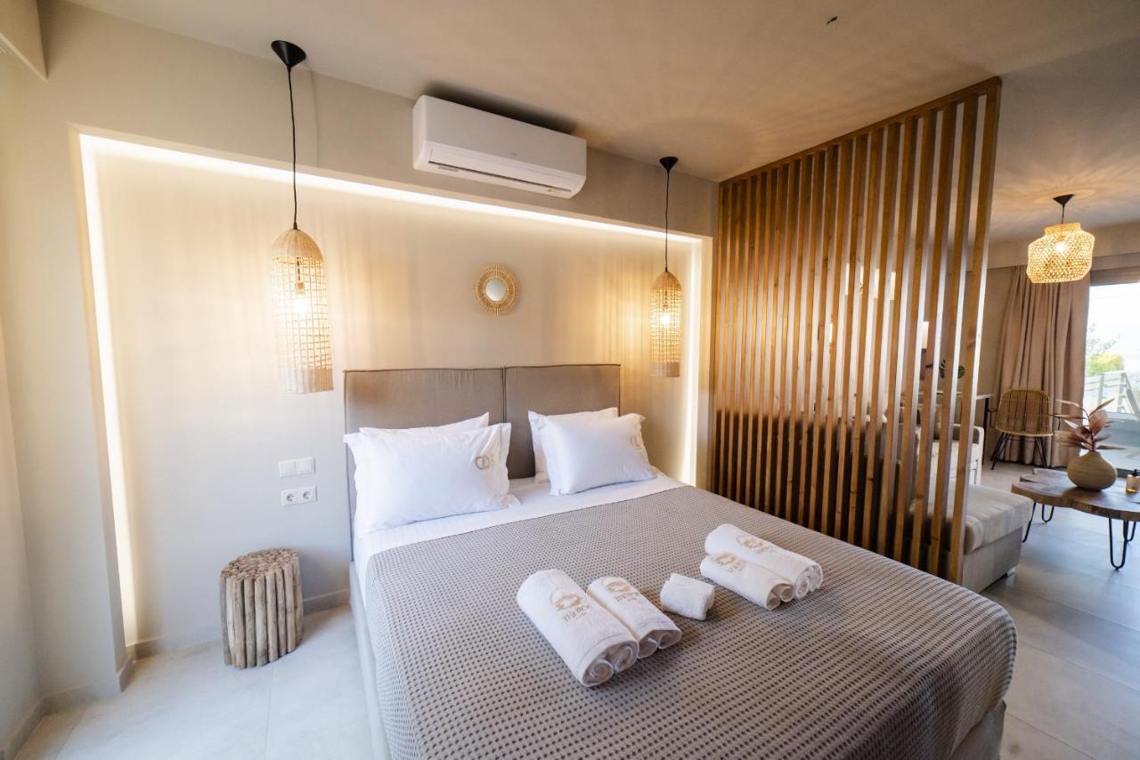 Theros Suites Dhiminio Екстериор снимка