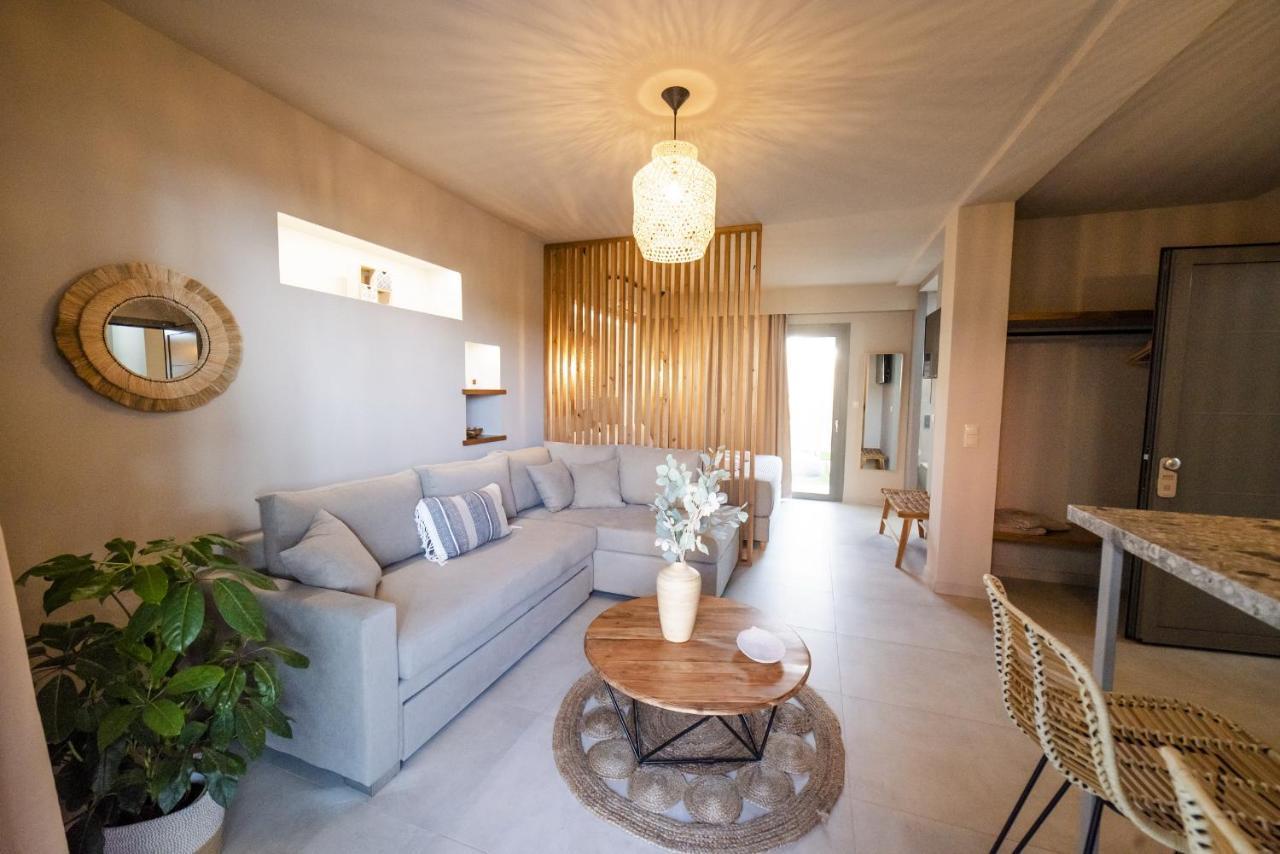 Theros Suites Dhiminio Екстериор снимка