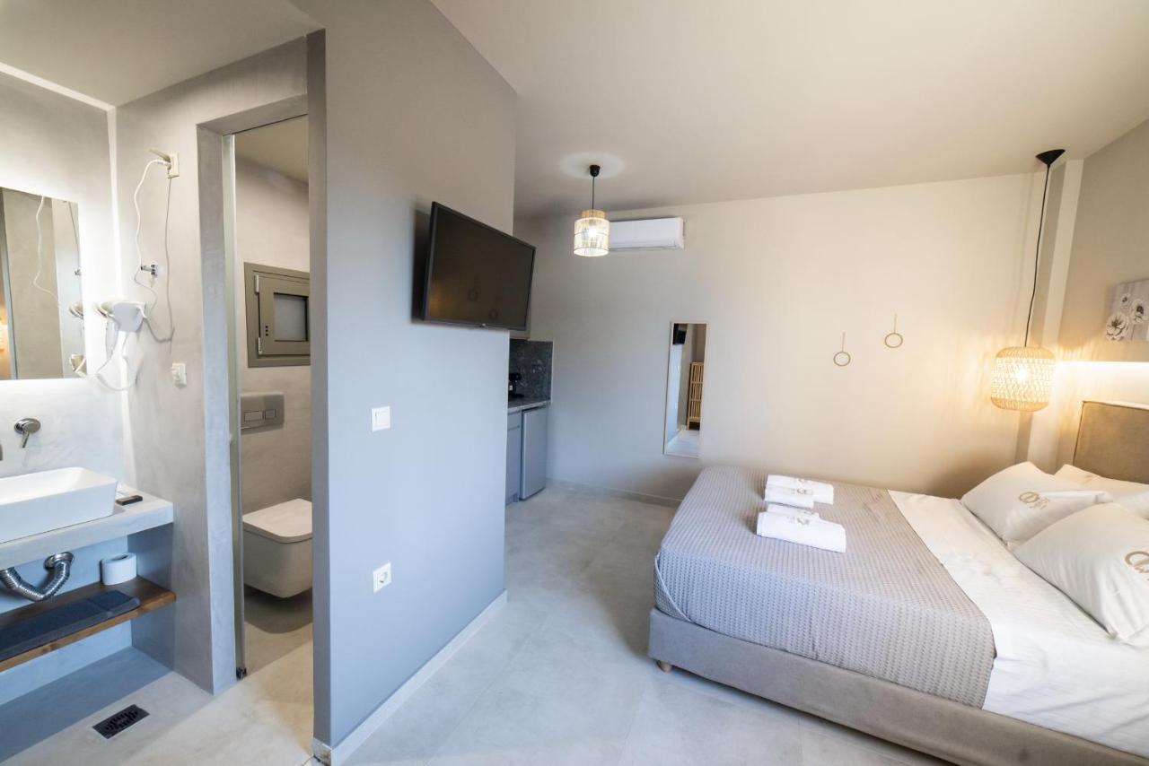 Theros Suites Dhiminio Екстериор снимка