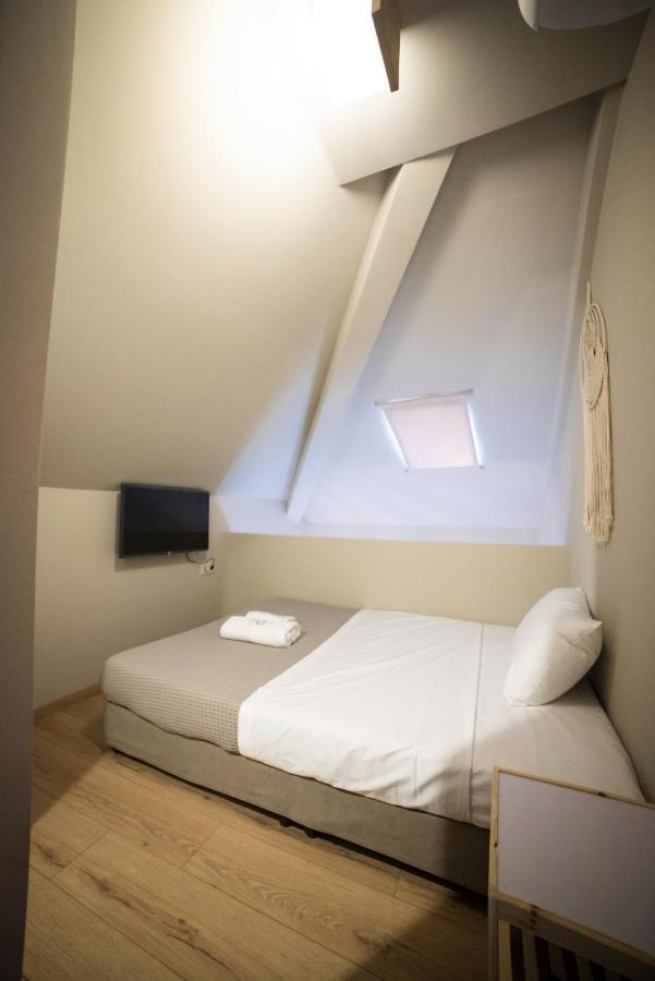 Theros Suites Dhiminio Екстериор снимка