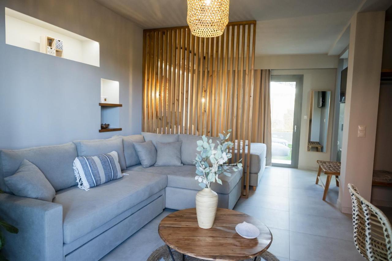 Theros Suites Dhiminio Екстериор снимка